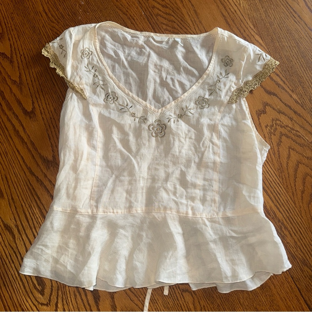Kleen Linen Cream Embroidered V-Neck Cap-Sleeve Blouse